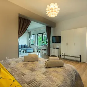 Andrea Apartment